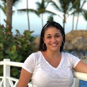 Meet your Posher, Paulina